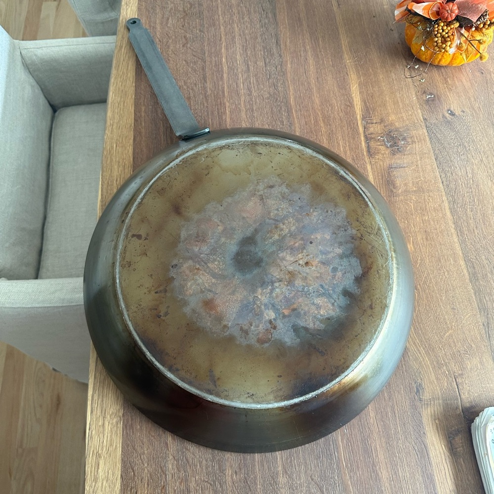 Matfer Bourgeat Black Carbon Steel Frying Pan, 15 3/ - Picture 3 of 7